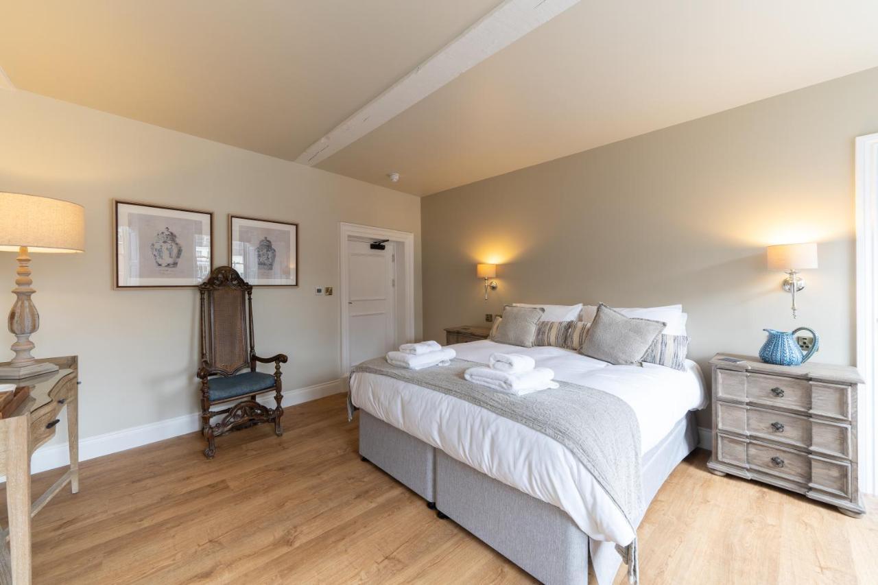 The Ironmongers Boutique Accommodation เอลส์แชม ภายนอก รูปภาพ